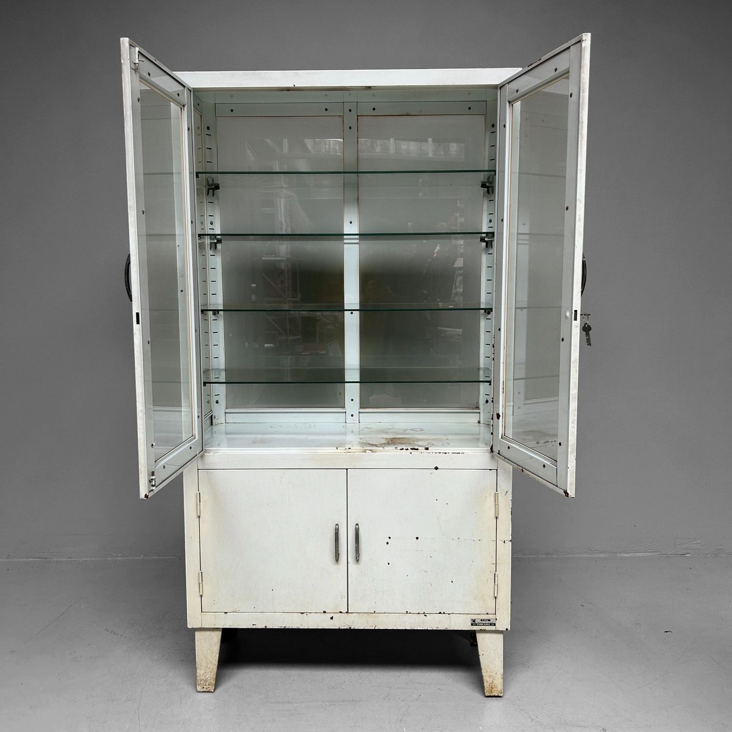 ​Japanse Metalen Medicijnkast, Taiho Koki, Tokyo, 1960s.