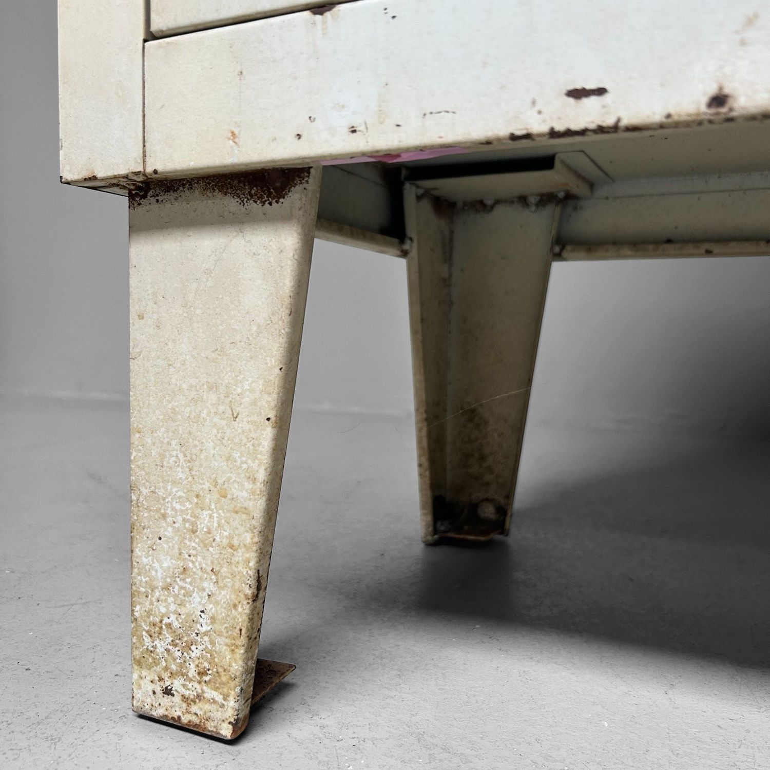 ​Japanse Metalen Medicijnkast, Taiho Koki, Tokyo, 1960s.