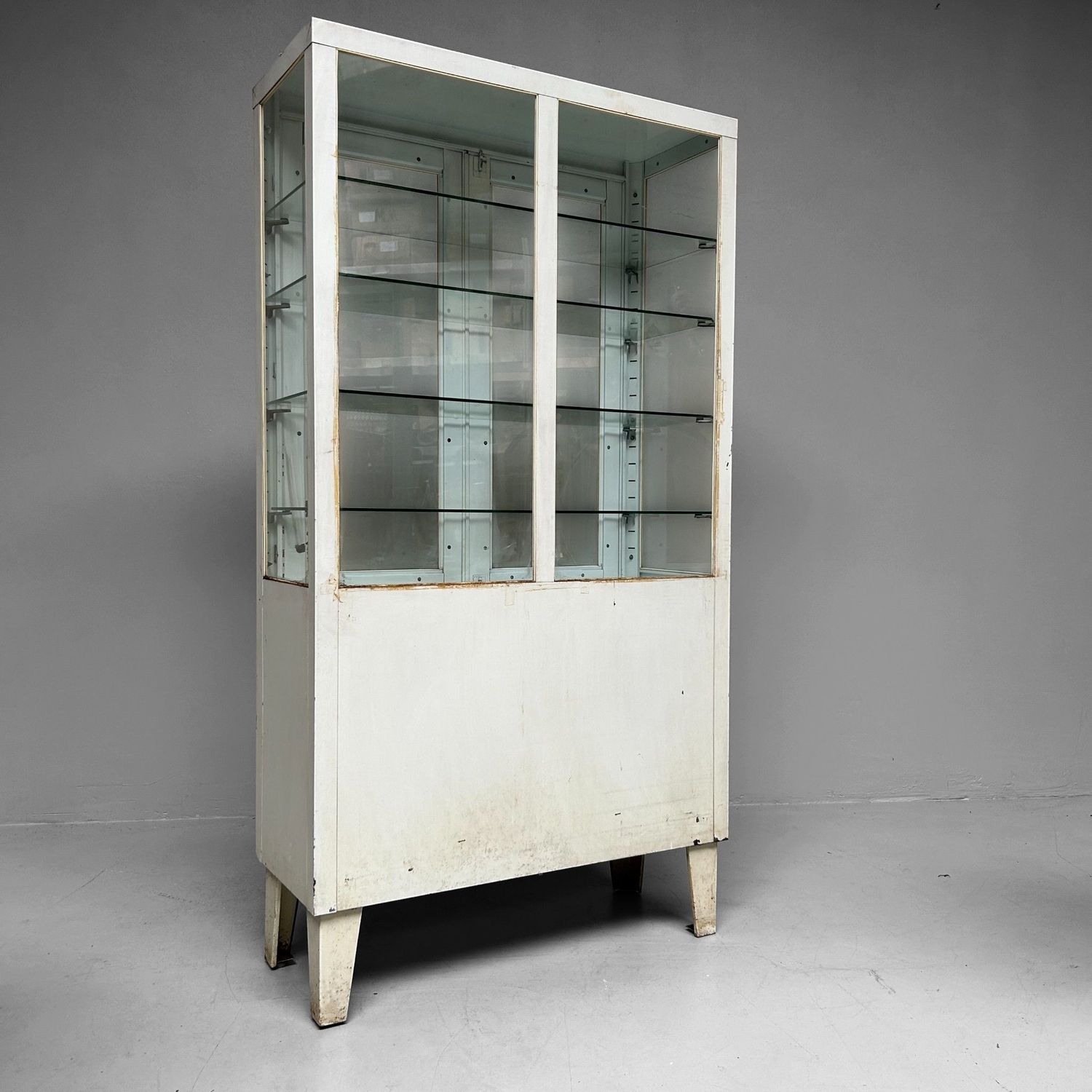 ​Japanse Metalen Medicijnkast, Taiho Koki, Tokyo, 1960s.