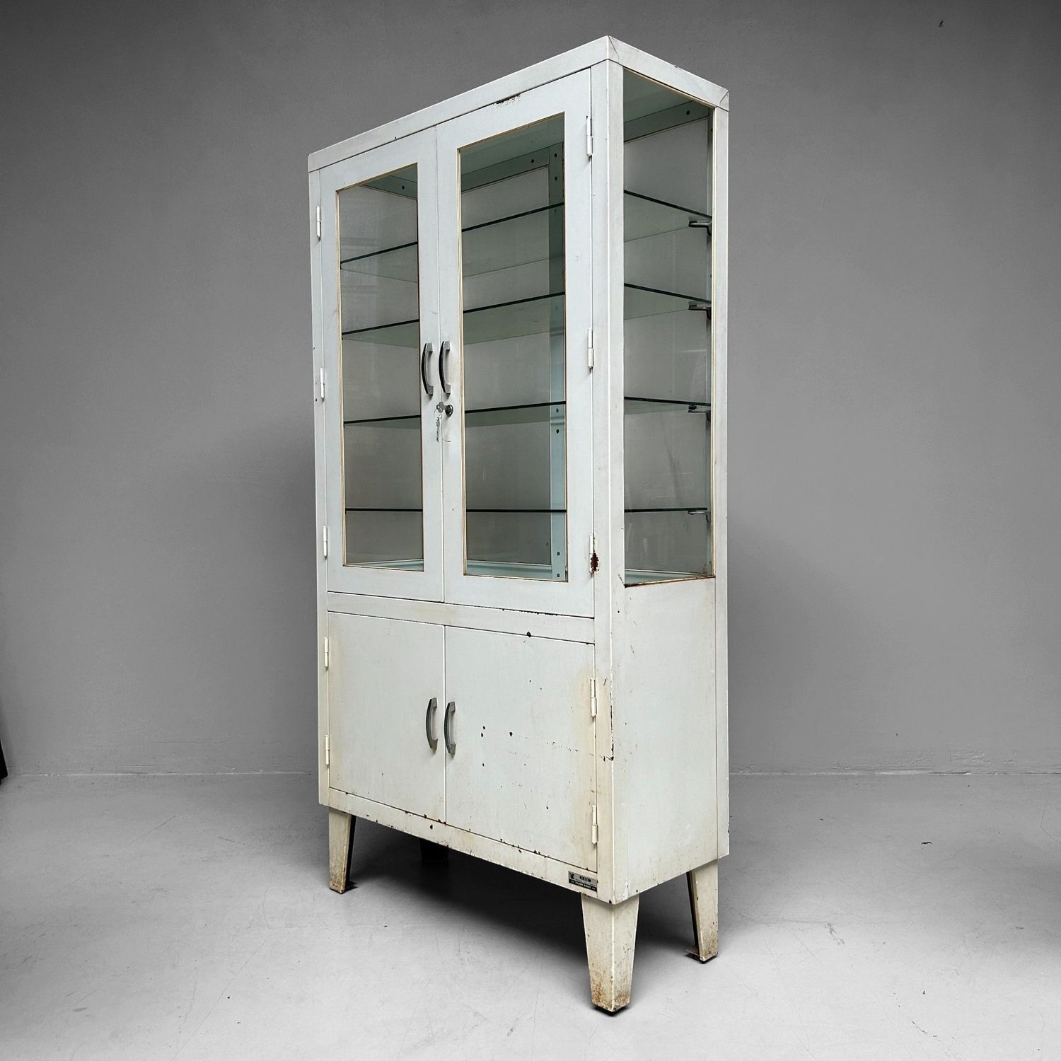 ​Japanse Metalen Medicijnkast, Taiho Koki, Tokyo, 1960s.