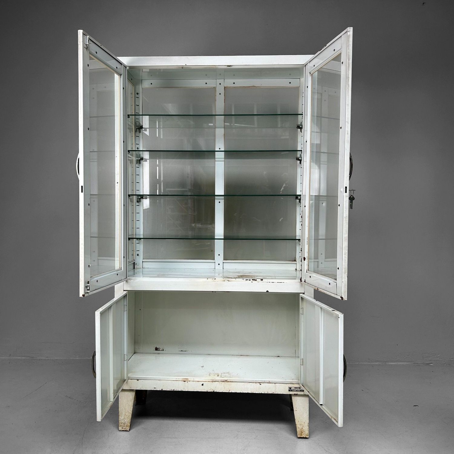 ​Japanse Metalen Medicijnkast, Taiho Koki, Tokyo, 1960s.