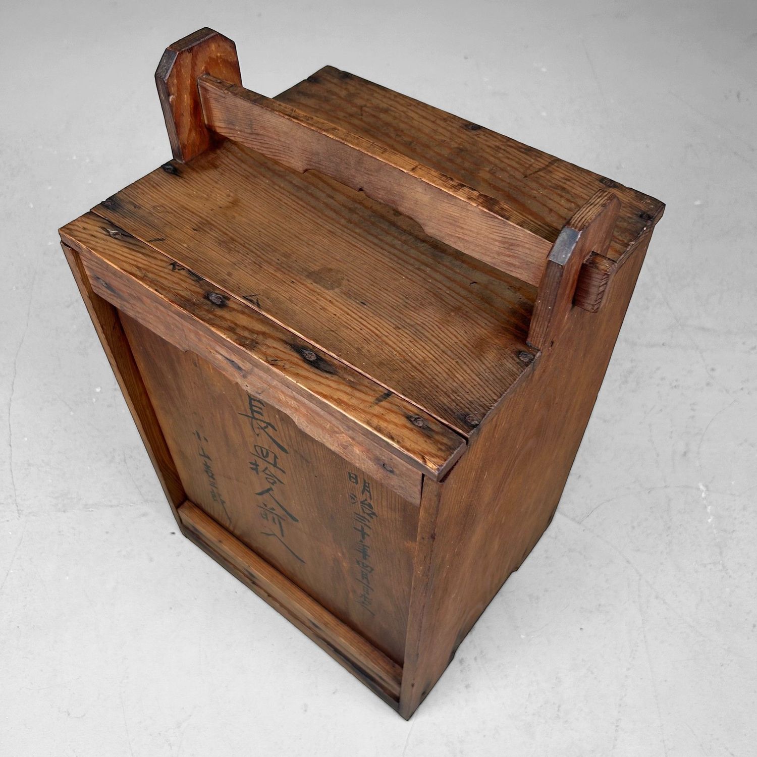 ​Sarabako (皿箱), Wooden Carrying Chest / Storage Piece, Japan, 1897