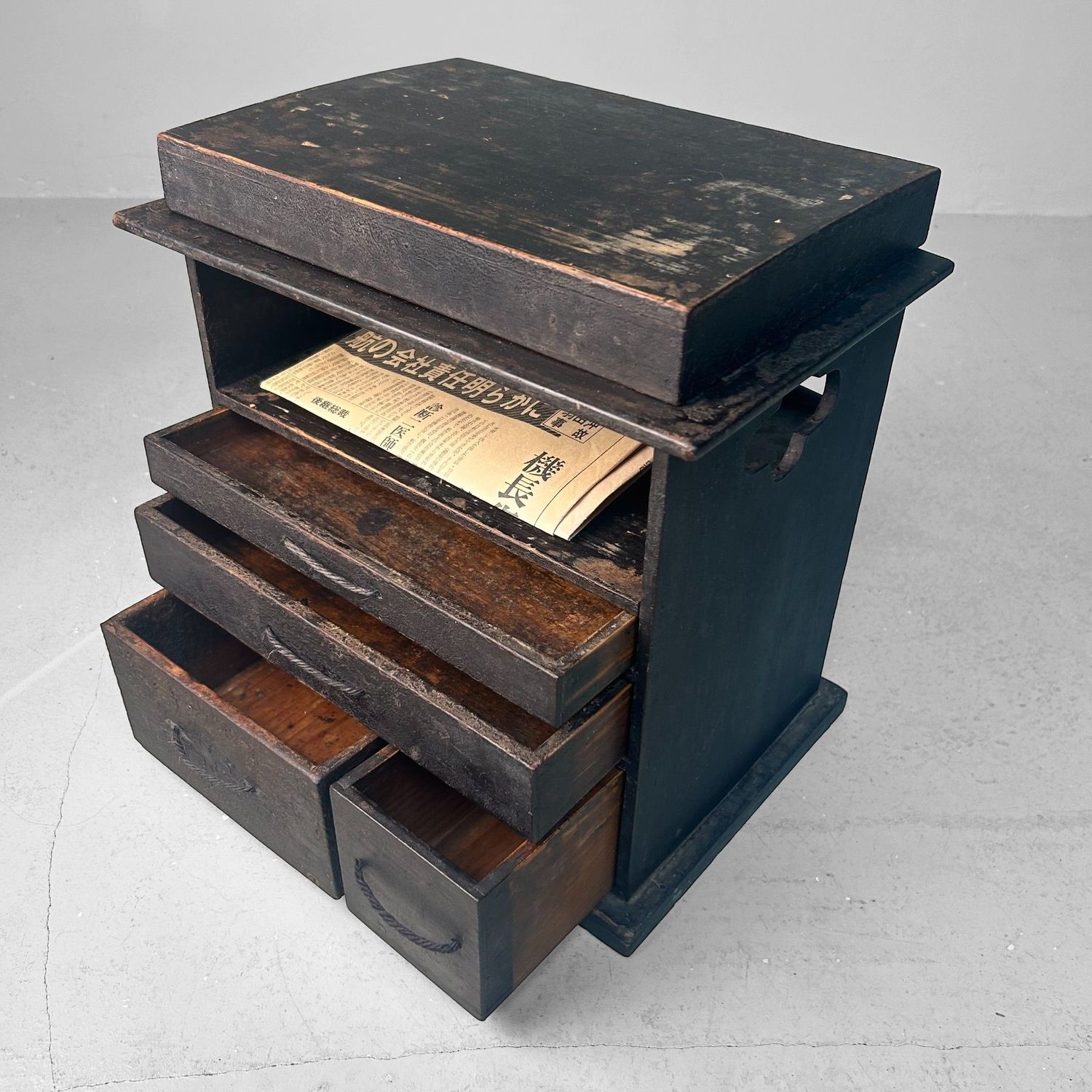 Antiek Japans Schrijverskastje, Suzuri Tansu, 1890s