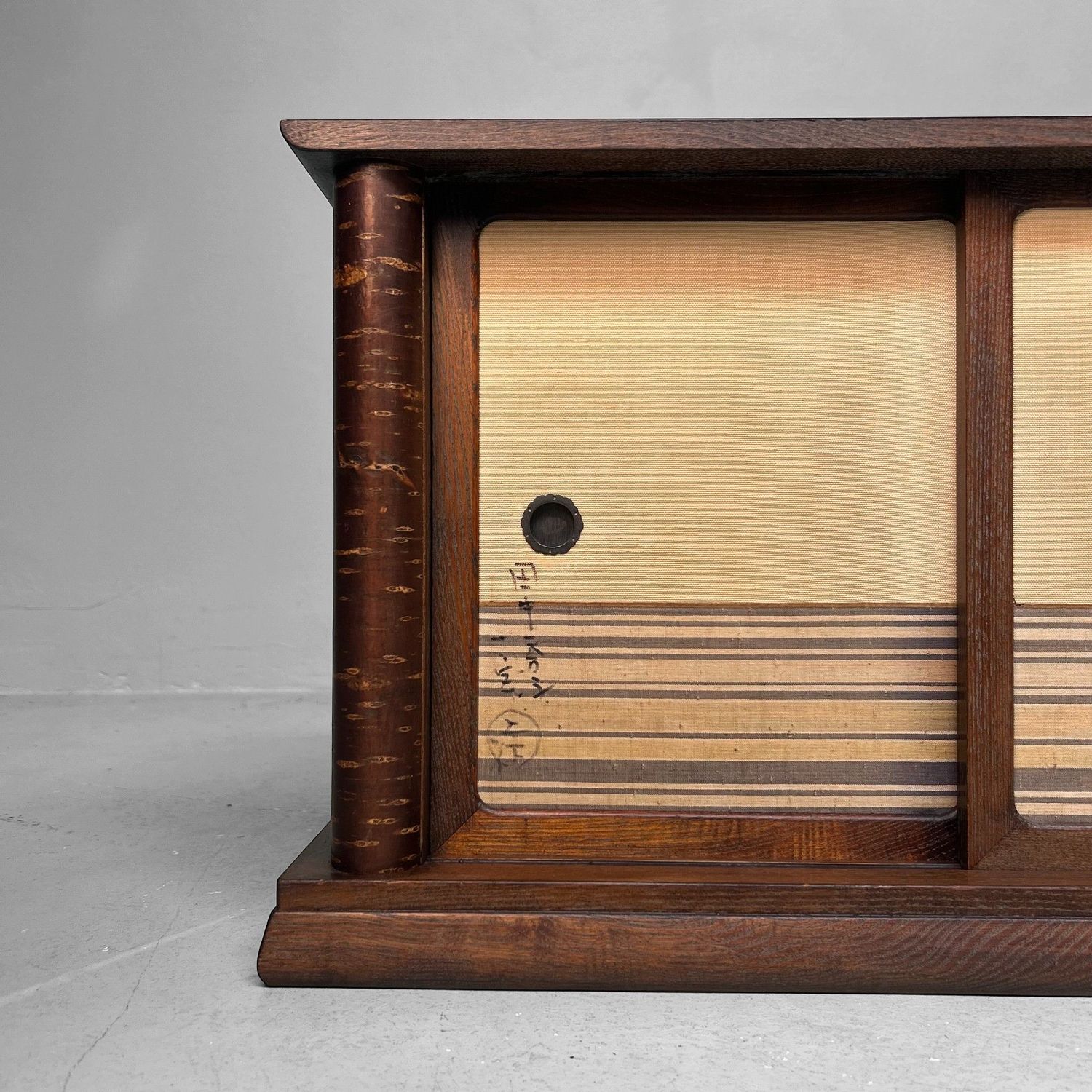 Japanse Tokonoma Tansu, Laag Minimalistisch Display Meubel, 1950s