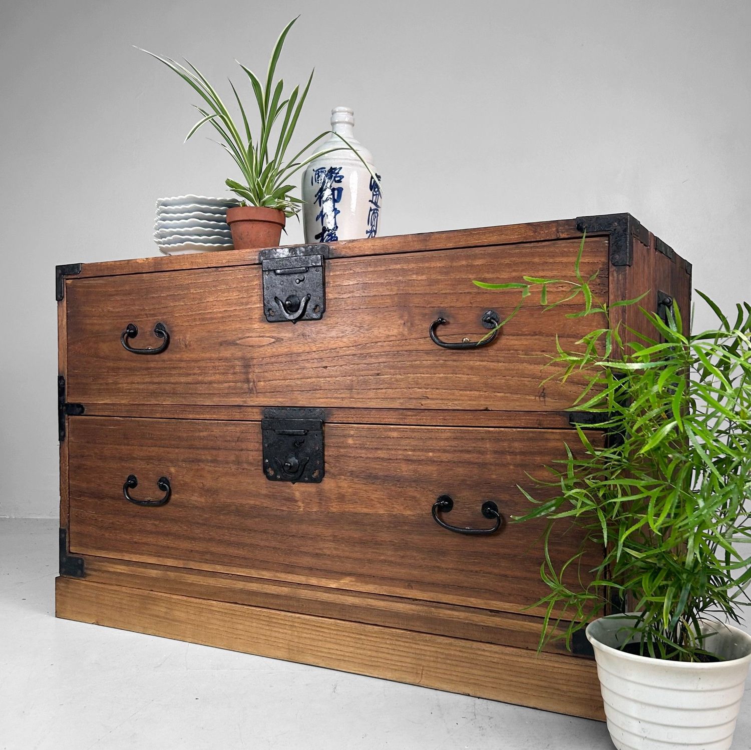 Traditionele Japanse Kimono Tansu Ladekast – 1920s