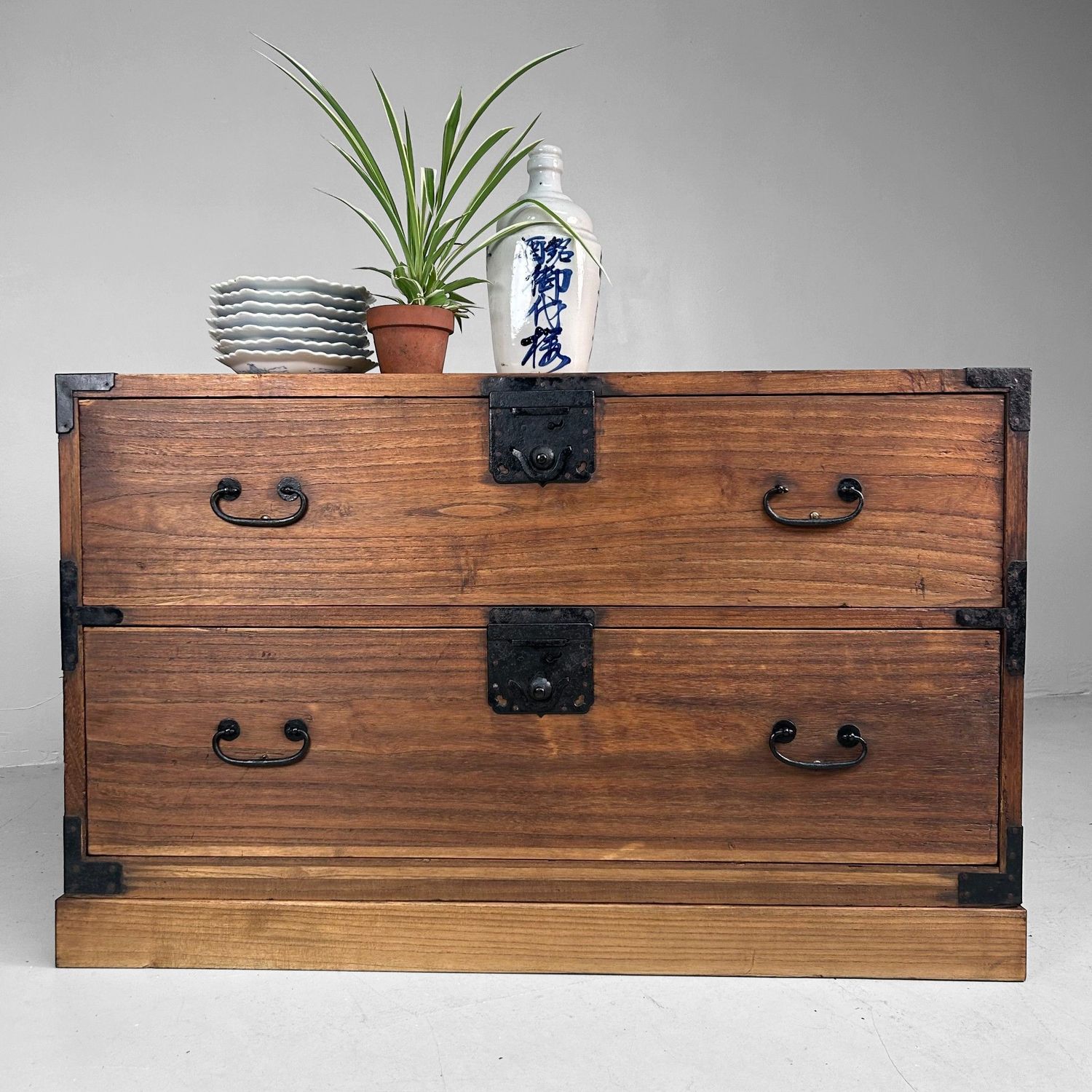 Traditionele Japanse Kimono Tansu Ladekast – 1920s