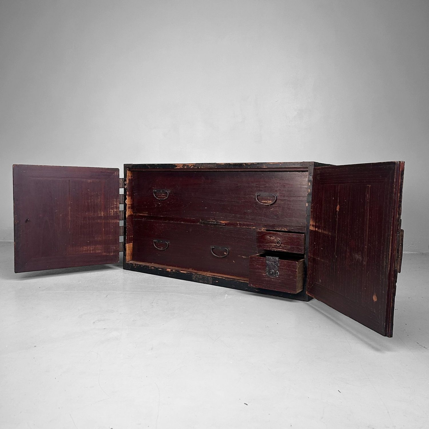 Antieke Japanse Tansu Ladekast — 1900s, met Geheime Lade