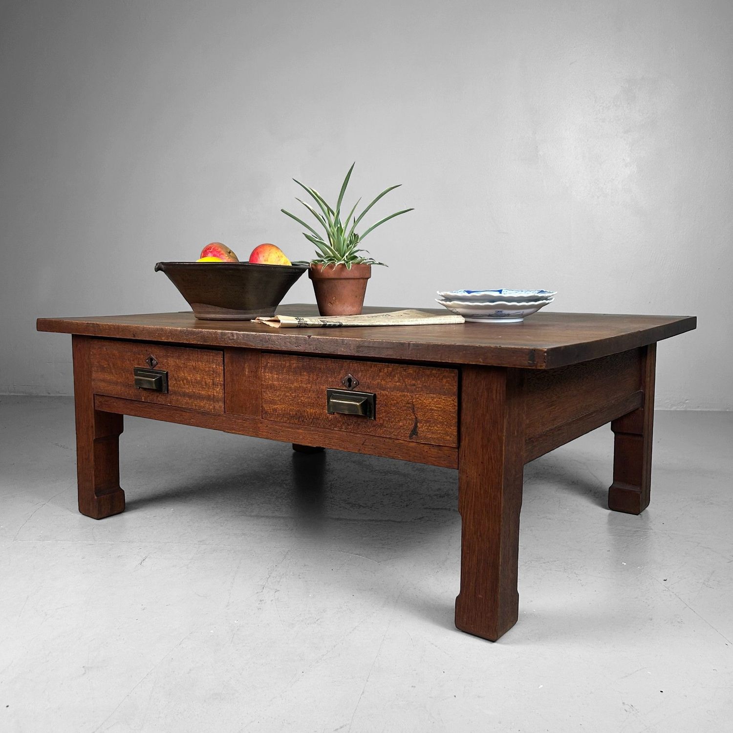 Traditional Japanese Low Writing Table, Chabudai, 1930s