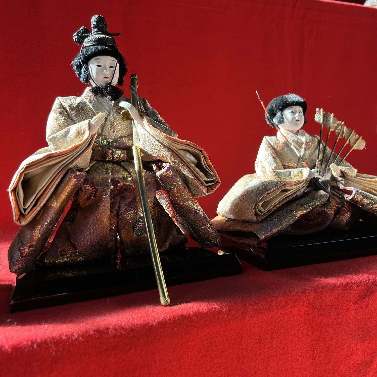 Large Hina Ningyō — Emperor & Empress, complete court — 1980s