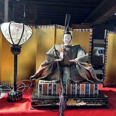Large Hina Ningyō — Emperor & Empress, complete court — 1980s
