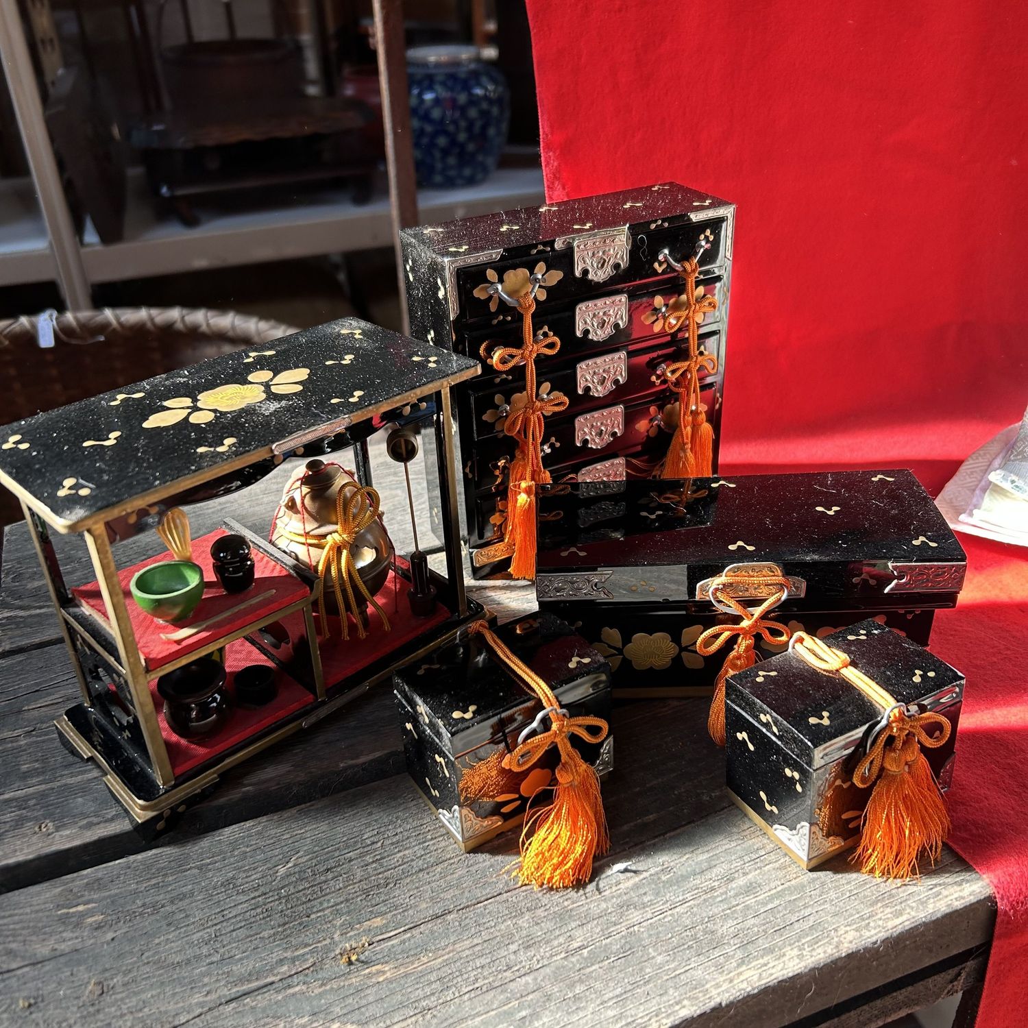 Large Hina Ningyō — Emperor & Empress, complete court — 1980s