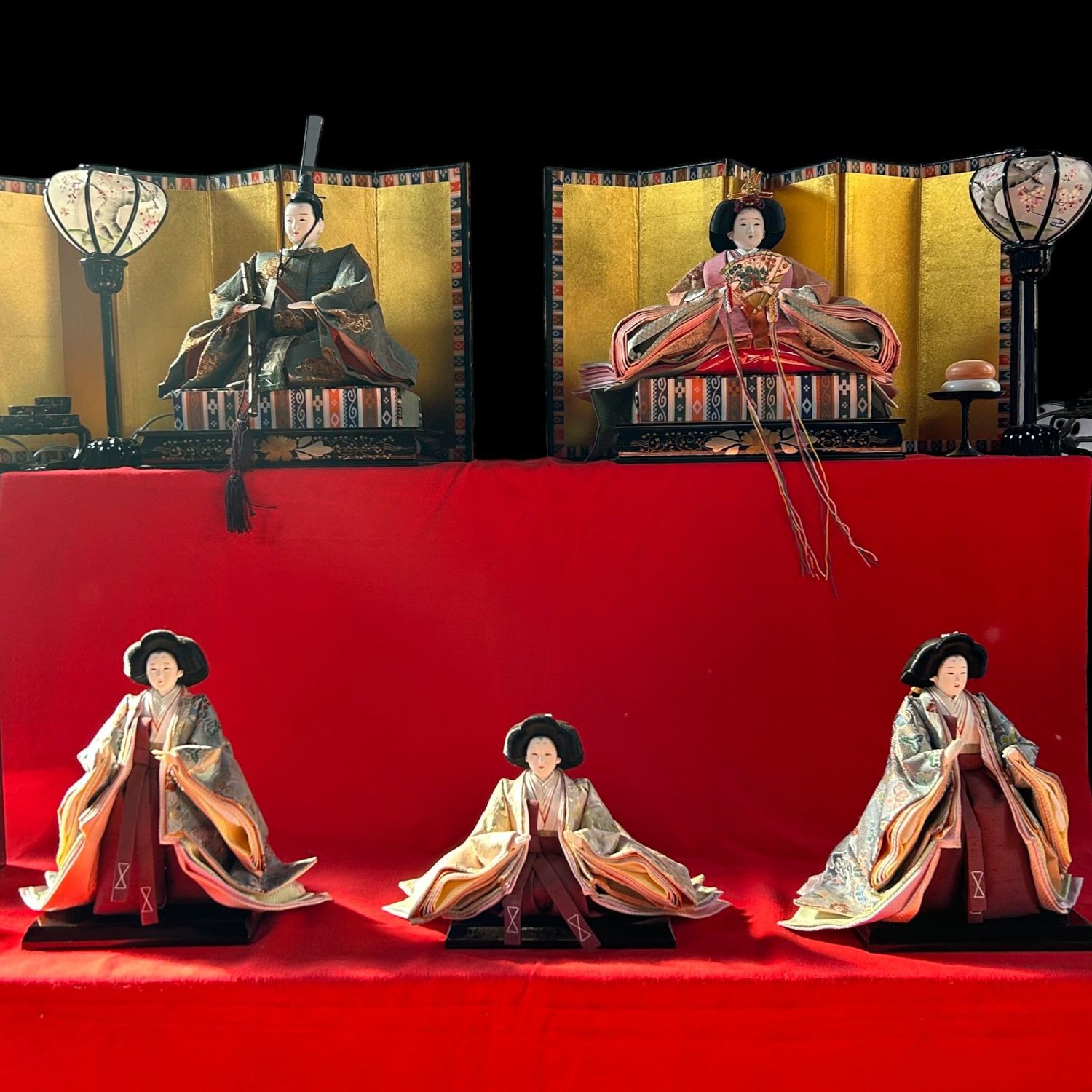 Large Hina Ningyō — Emperor & Empress, complete court — 1980s