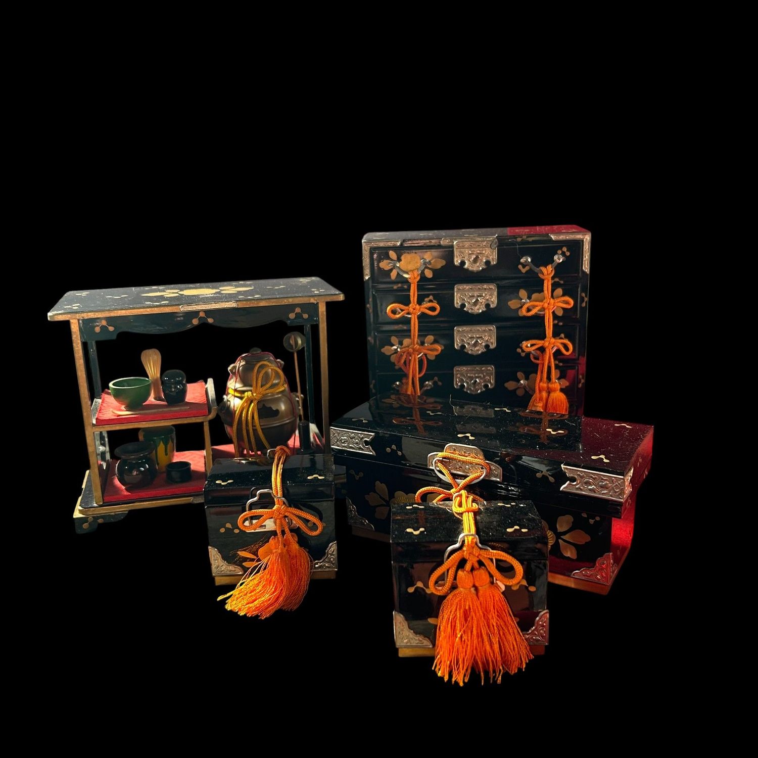 Large Hina Ningyō — Emperor & Empress, complete court — 1980s