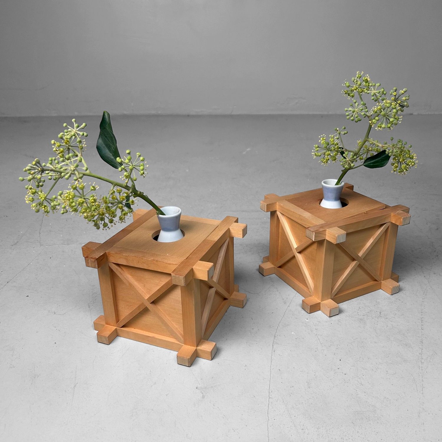 Set Japanse Shinto “Sakaki” Flower Stands – Kiso Hinoki, 1970s