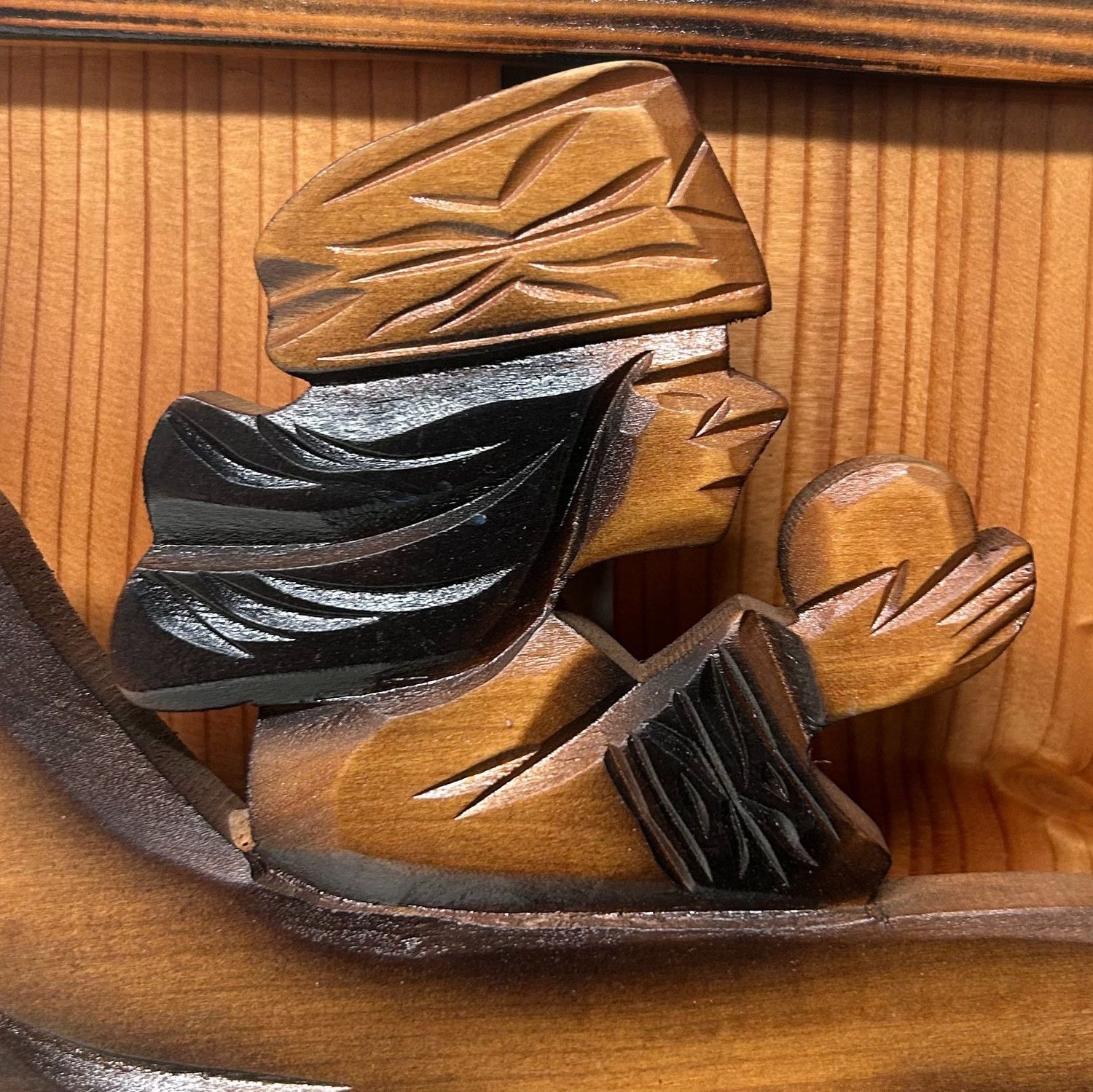 Ainu Houten Wandhouder, Man en Vrouw in Boot, 1970s