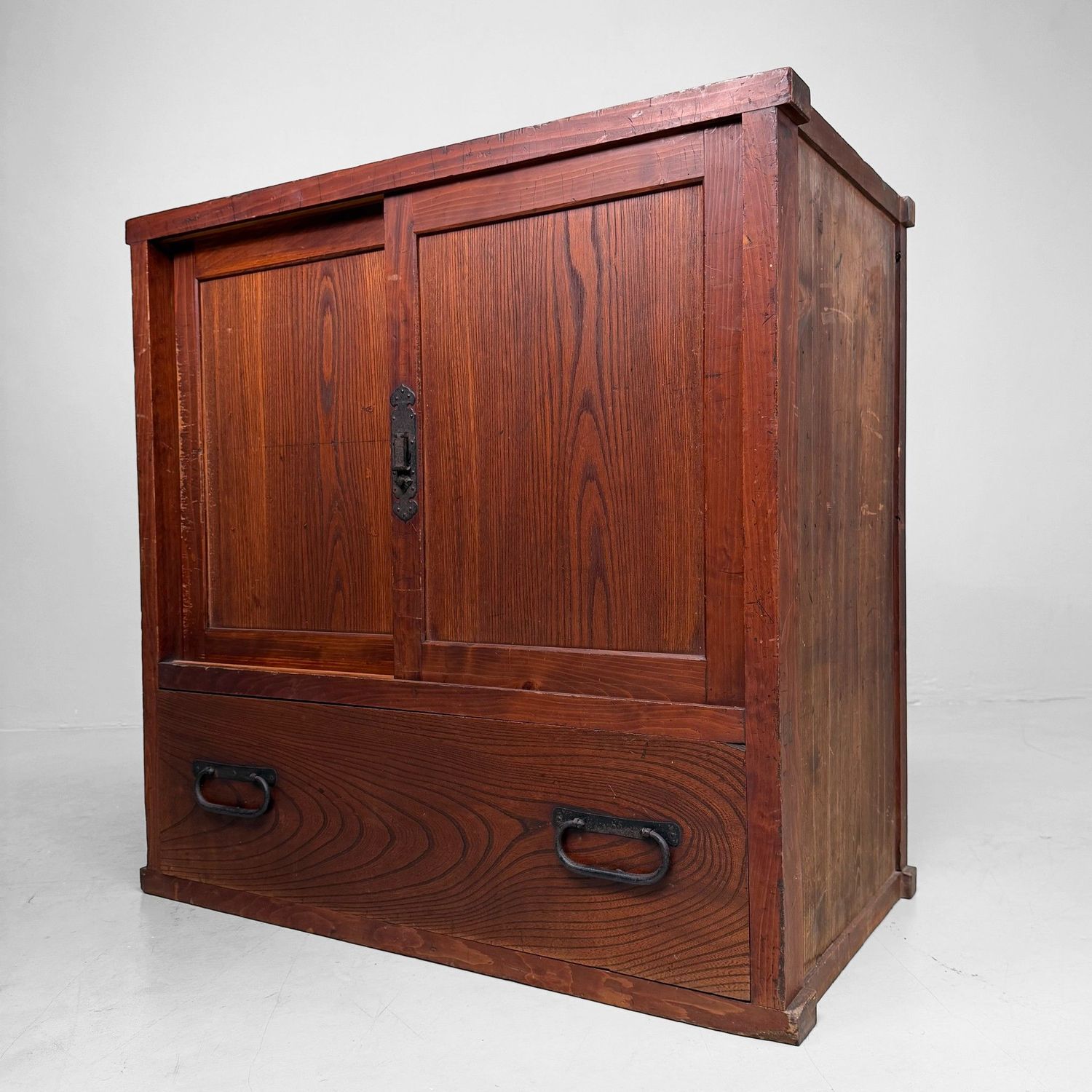 Japanse Tansu, Opbergmeubel met Schuifdeuren en Lade, 1910s