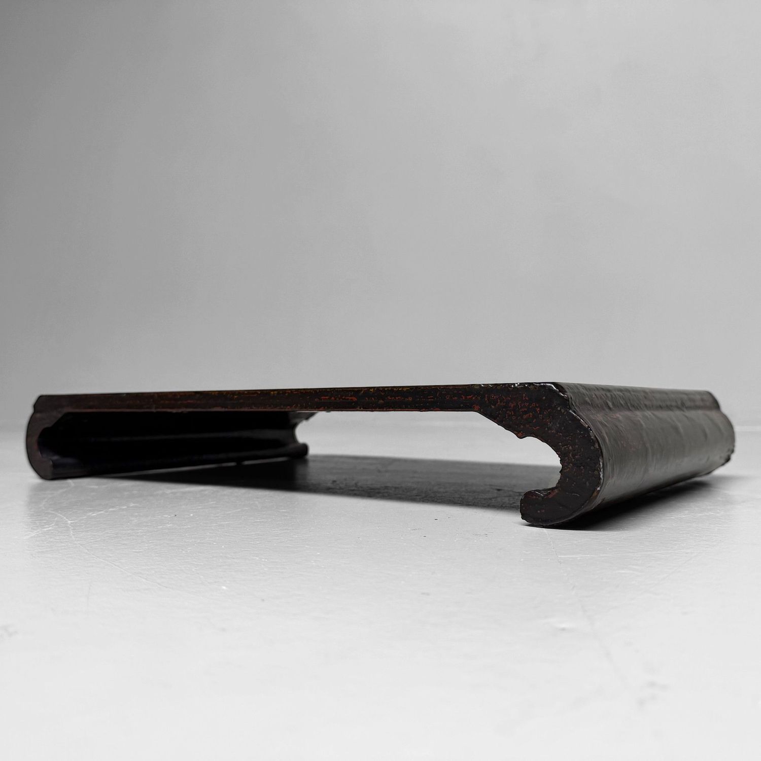 Japans Gelakt Display Tafeltje, Koita, Tsugaru-nuri, 1920s