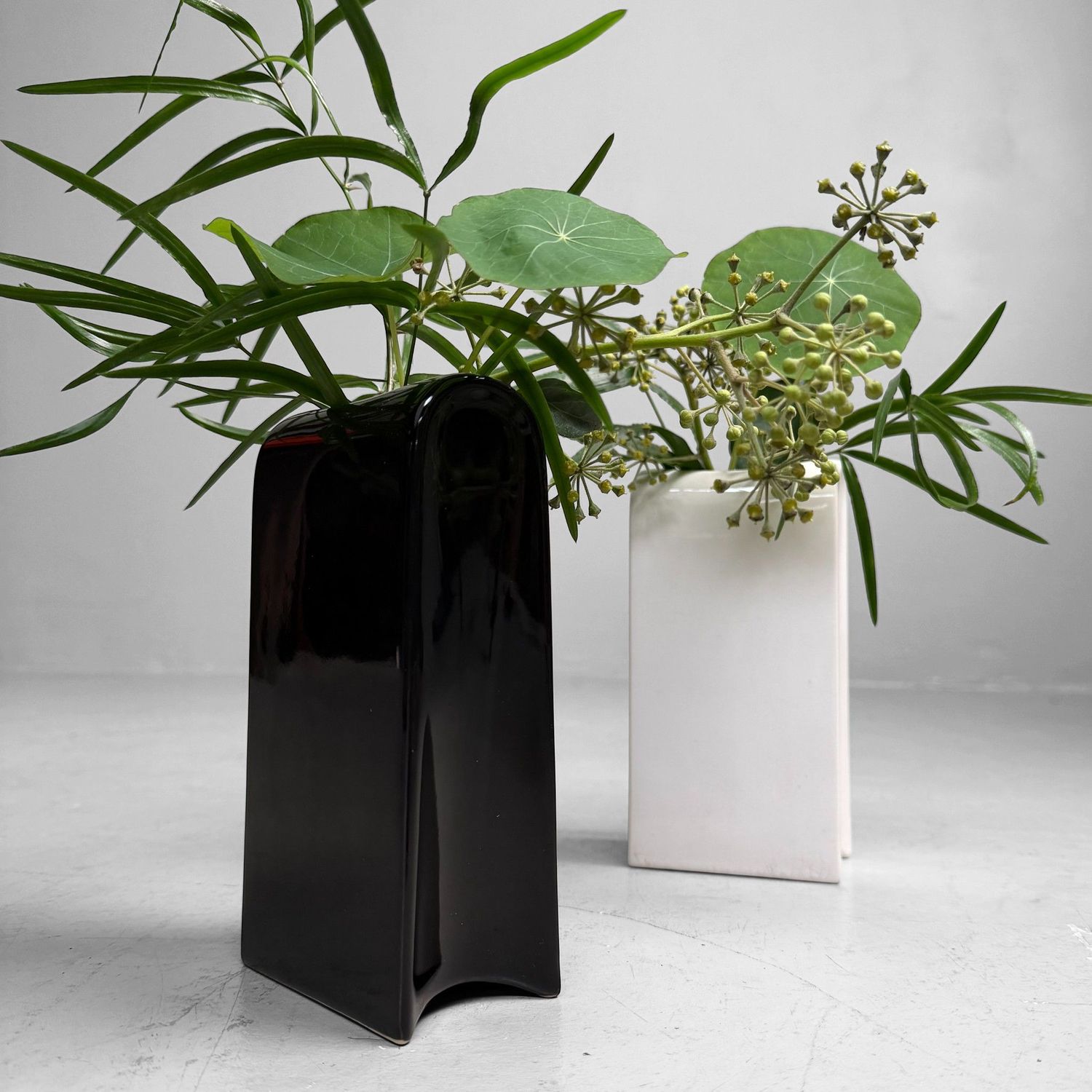 Set ​Japanse Modernistische Ikebana, Bloemenvazen, 1970s.