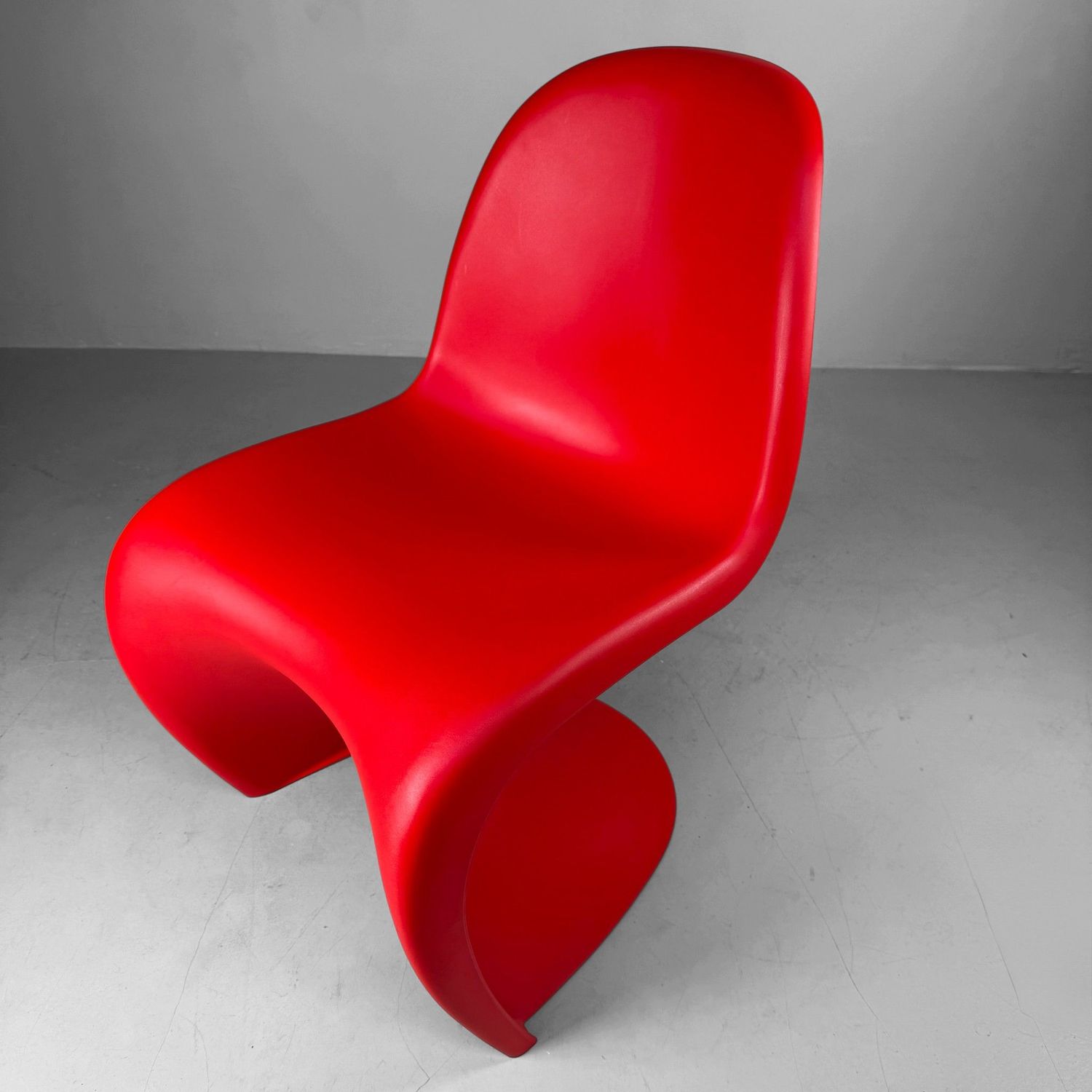 Vitra Panton Design Chair, 2017