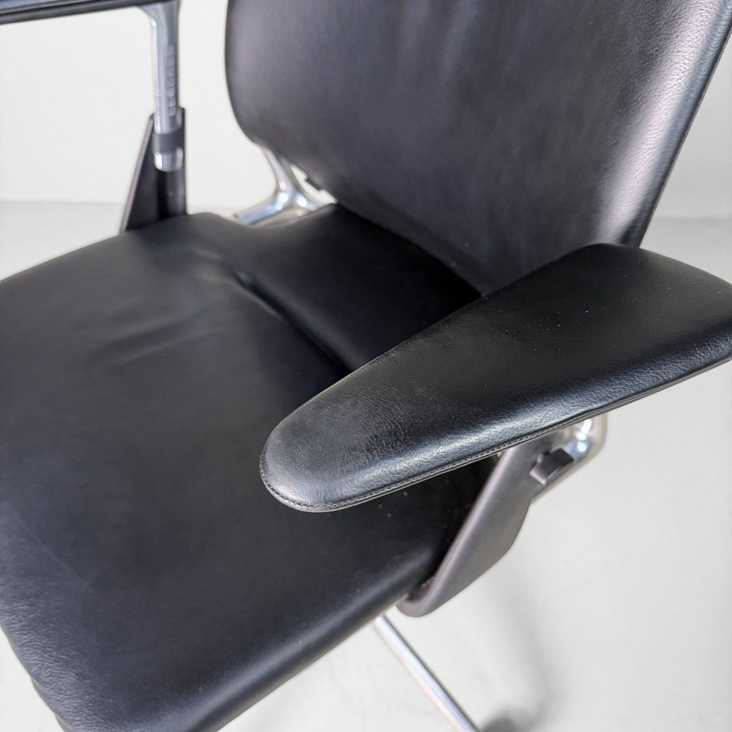 Vitra “Meda Chair” Office Chair by Alberto Meda, Switzerland, 1996 Vitra “Meda Chair” Office Chair by Alberto Meda, Switzerland, 1996