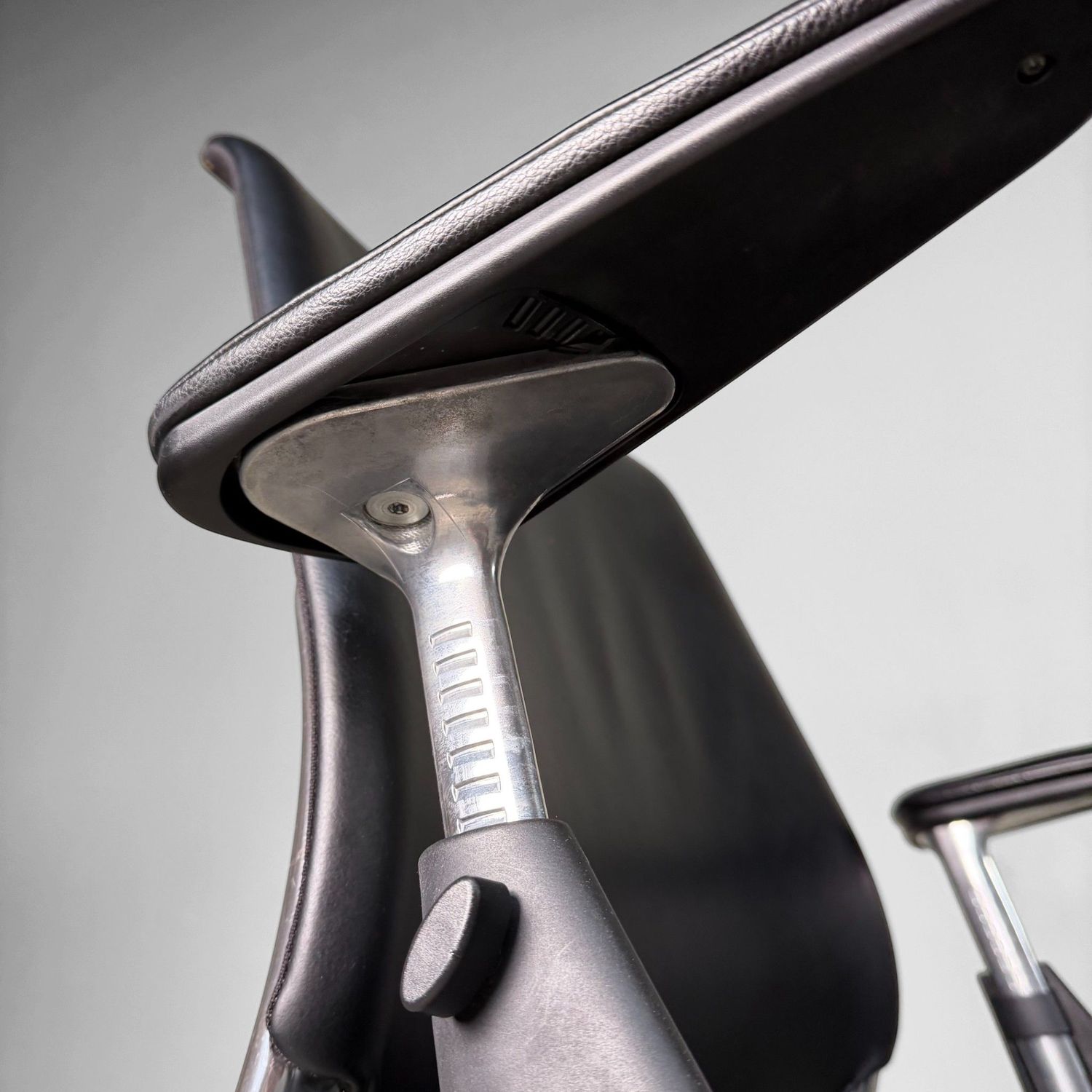 Vitra “Meda Chair” Office Chair by Alberto Meda, Switzerland, 1996 Vitra “Meda Chair” Office Chair by Alberto Meda, Switzerland, 1996