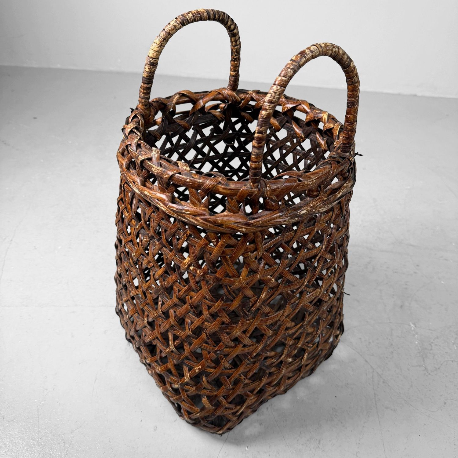 Decoratieve Japanse Bamboemand – Hanakago voor Ikebana, 1940s