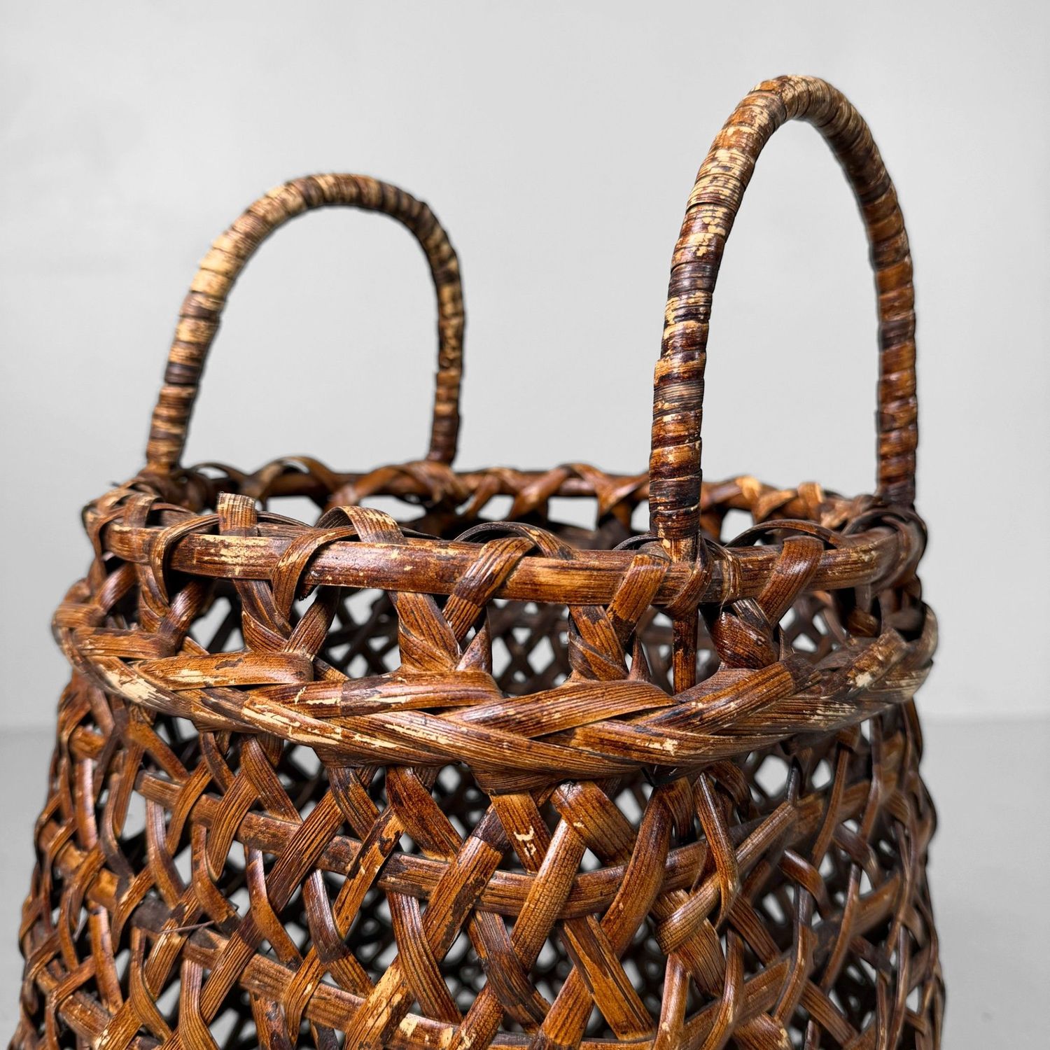 Decoratieve Japanse Bamboemand – Hanakago voor Ikebana, 1940s