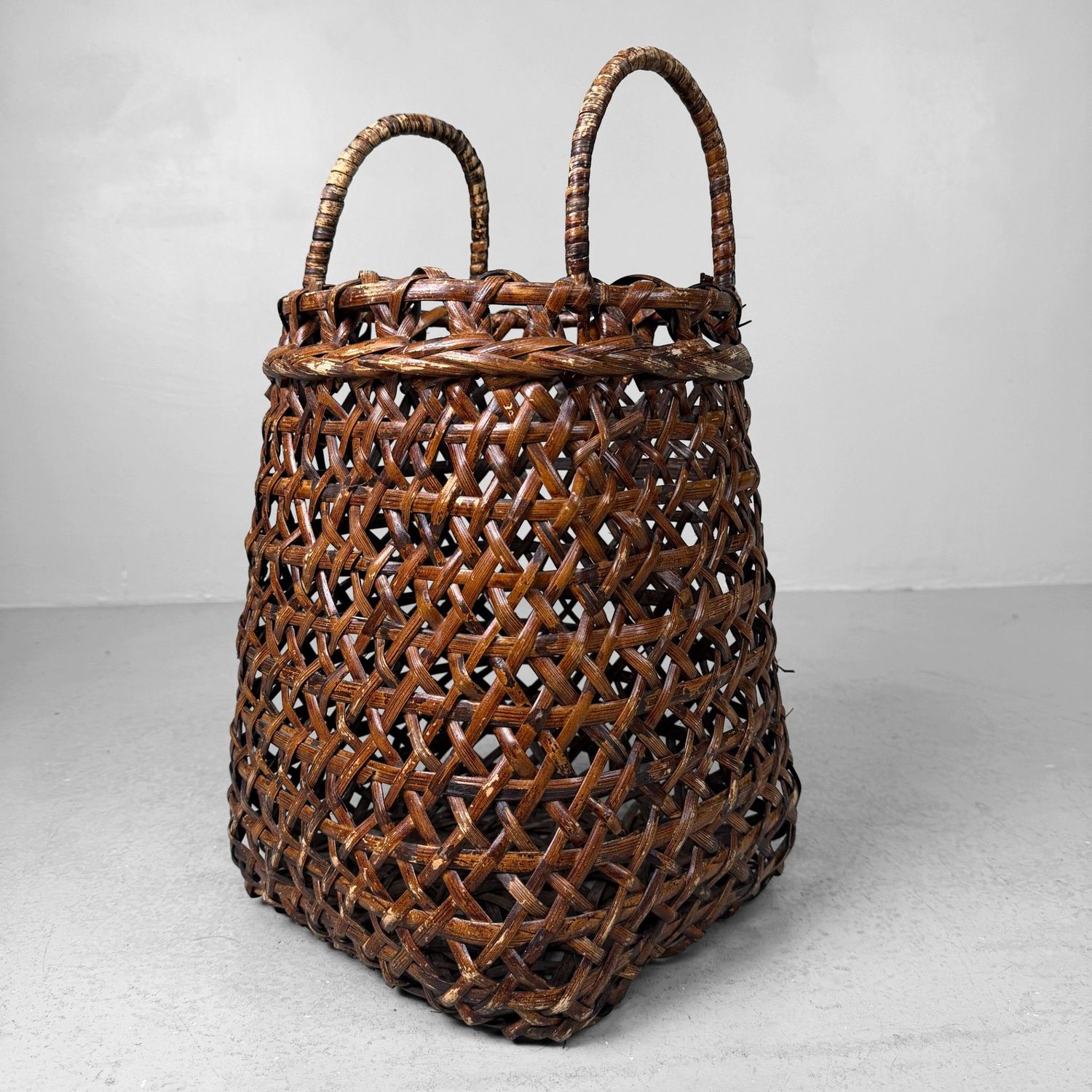 Decoratieve Japanse Bamboemand – Hanakago voor Ikebana, 1940s
