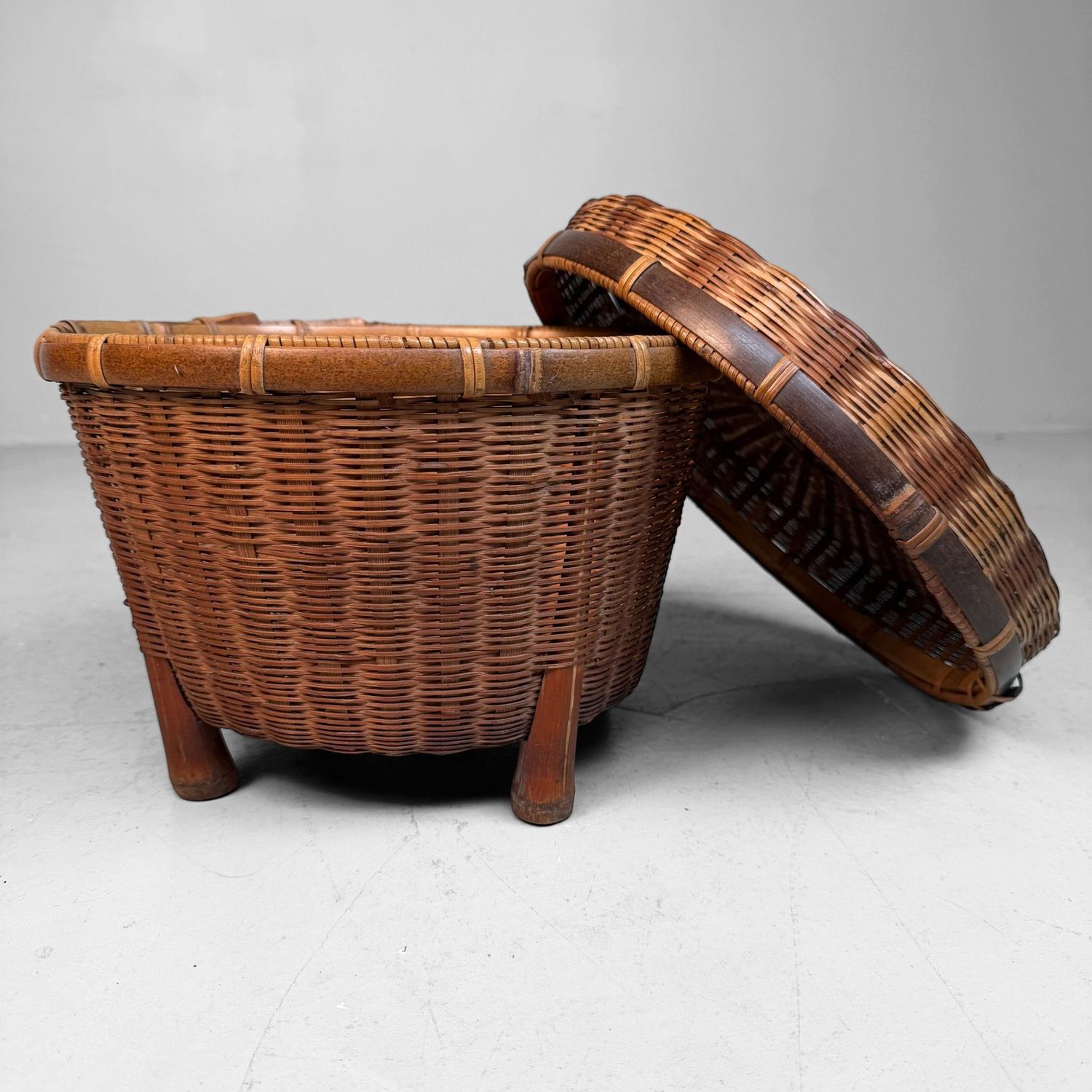 Japanse 'Matsuura' Bamboemand met Deksel, 1950s