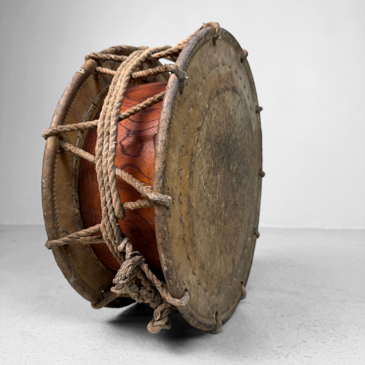 ​Japanse Keyaki Houten Shime-daiko Trommel, Jaren 50