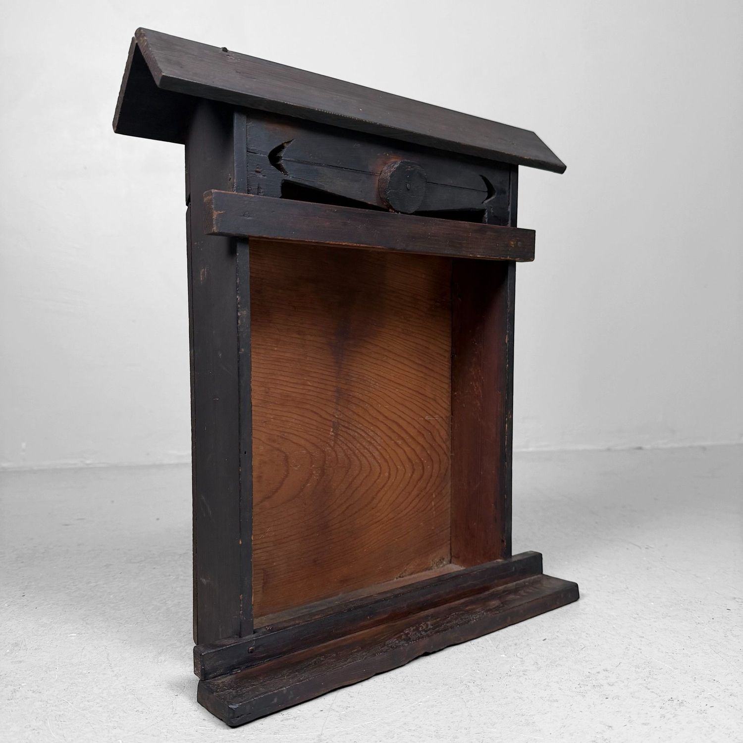 Minimalist Antique Shinto Kamidana, 1910s Minimalist Antique Shinto Kamidana, 1910s