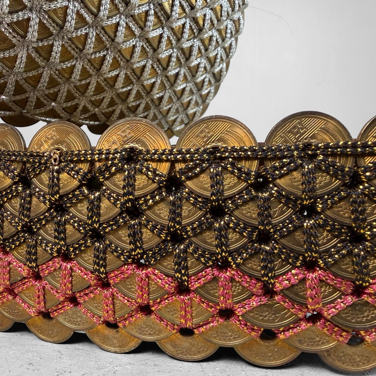 ​Vintage Japanse Takarabune Schatboot met 5-yen Geluksmunten, 1980s