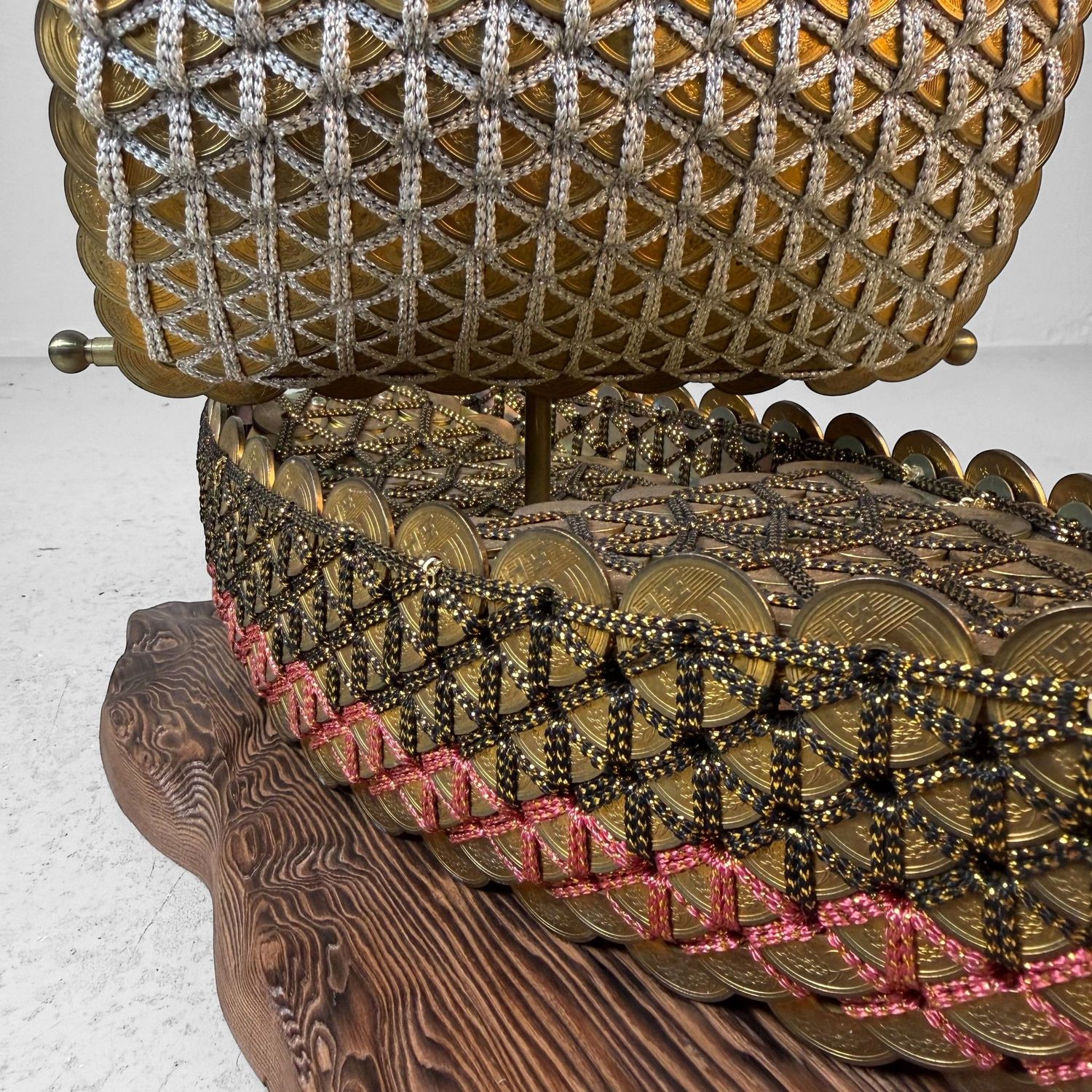 ​Vintage Japanse Takarabune Schatboot met 5-yen Geluksmunten, 1980s