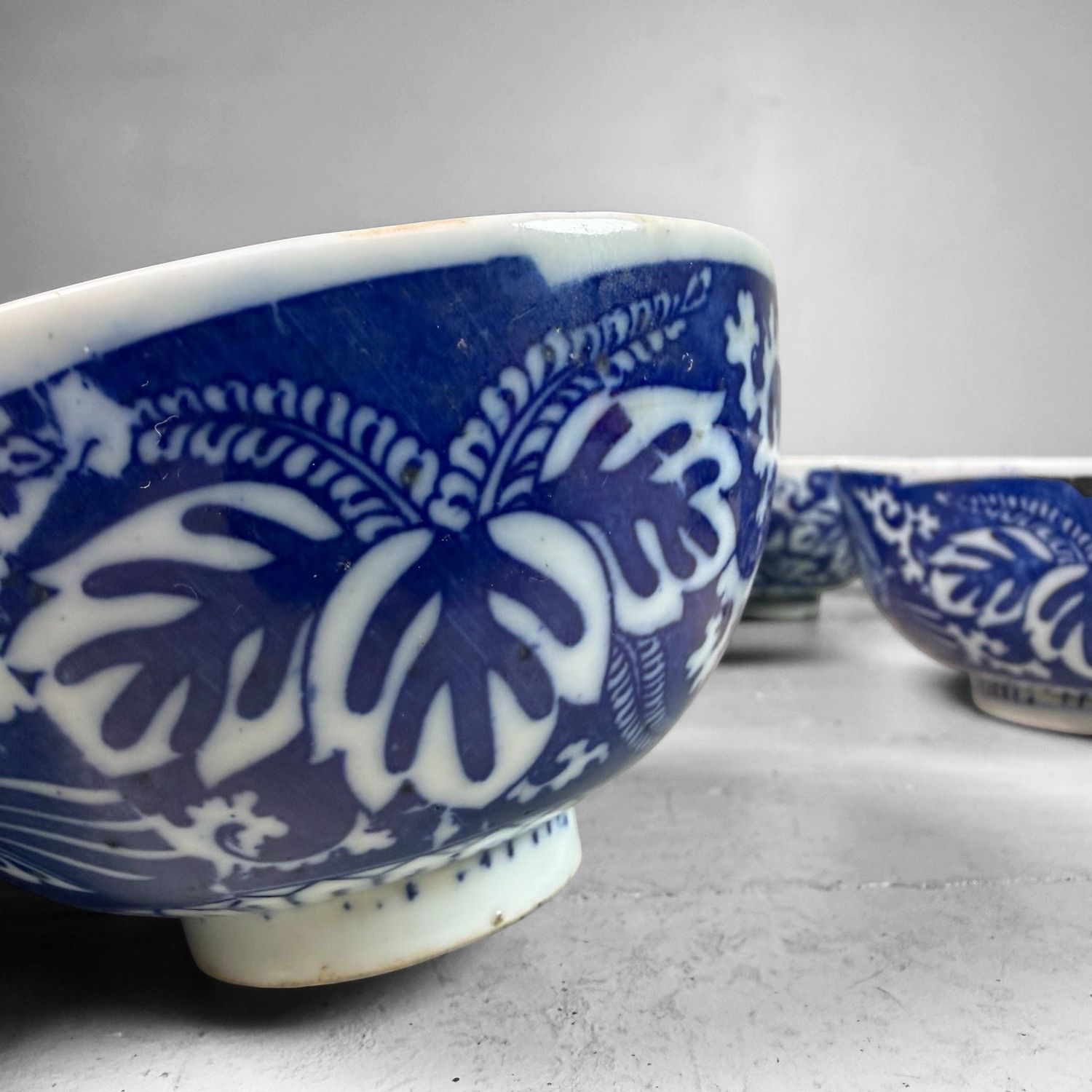 Set Japanse Kommetjes met Feniks en Shōchikubai Motief, 1950s