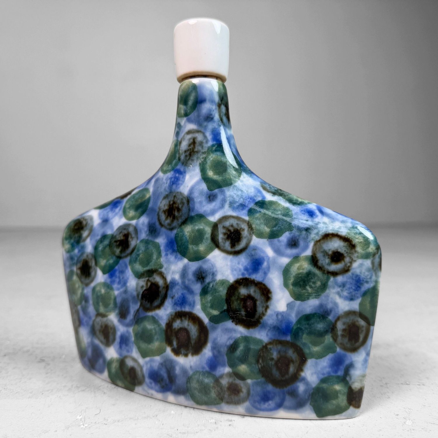 Tobe-yaki Decorative Porcelain Bottle, Baizan-gama, 1960s