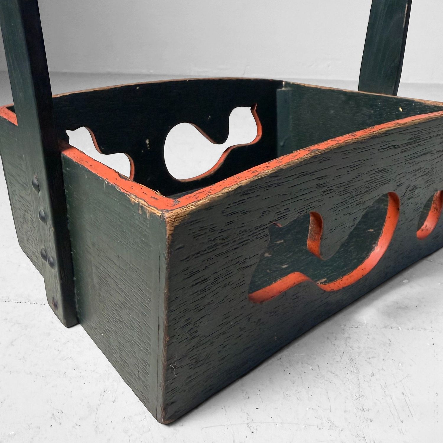 Japanse Houten Kago Draagmand met Kalebasmotief, Hyōtan, 1950s