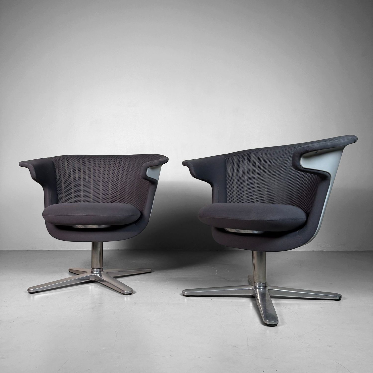 Set of Steelcase i2i Lounge Chairs, USA, 2011