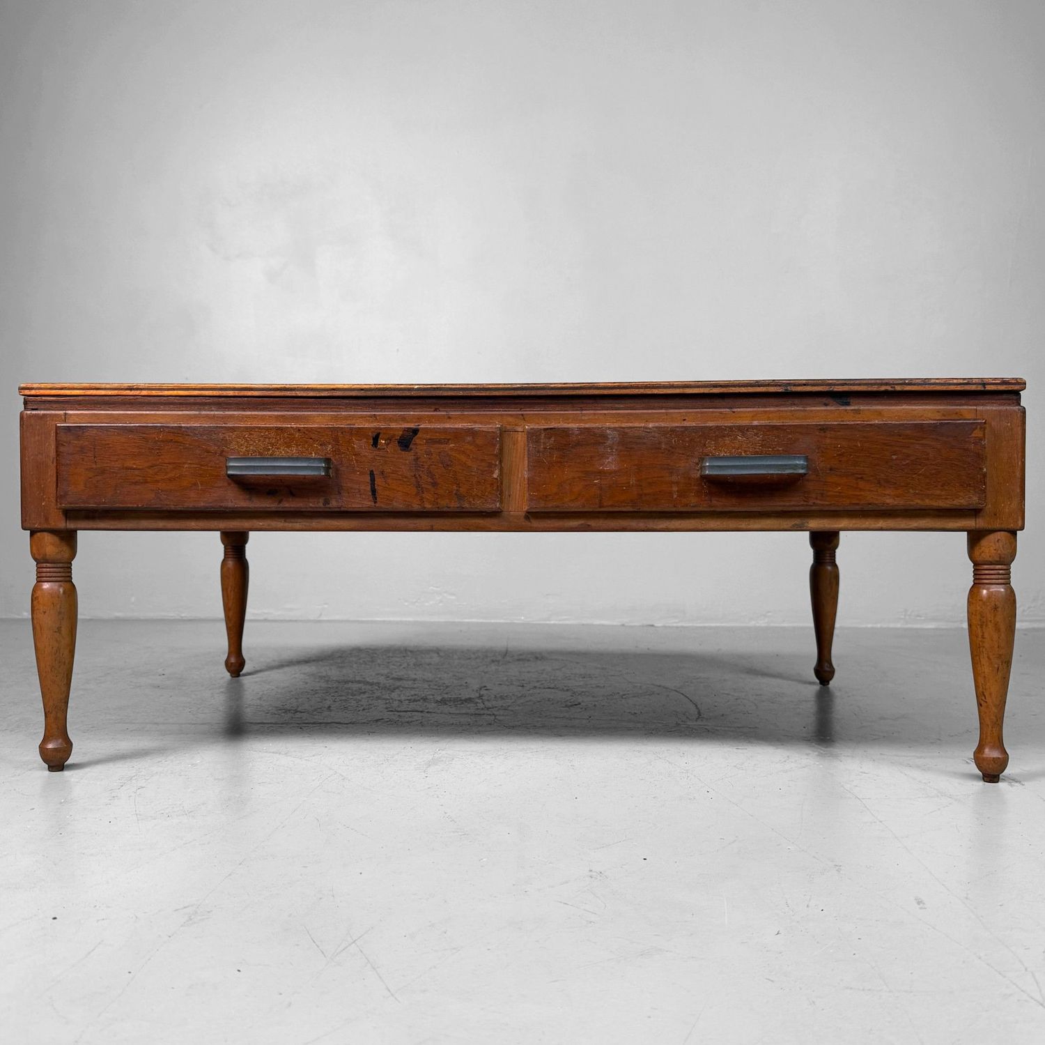 ​Lage Japanse Schrijftafel met Lades, 1950s