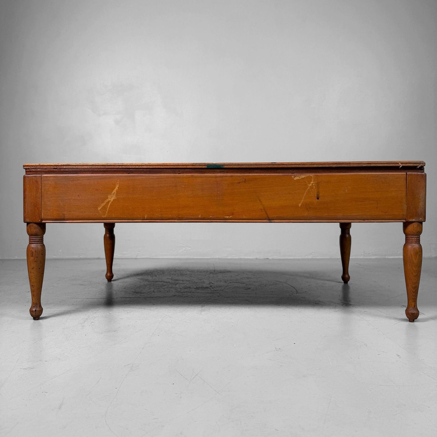 ​Lage Japanse Schrijftafel met Lades, 1950s