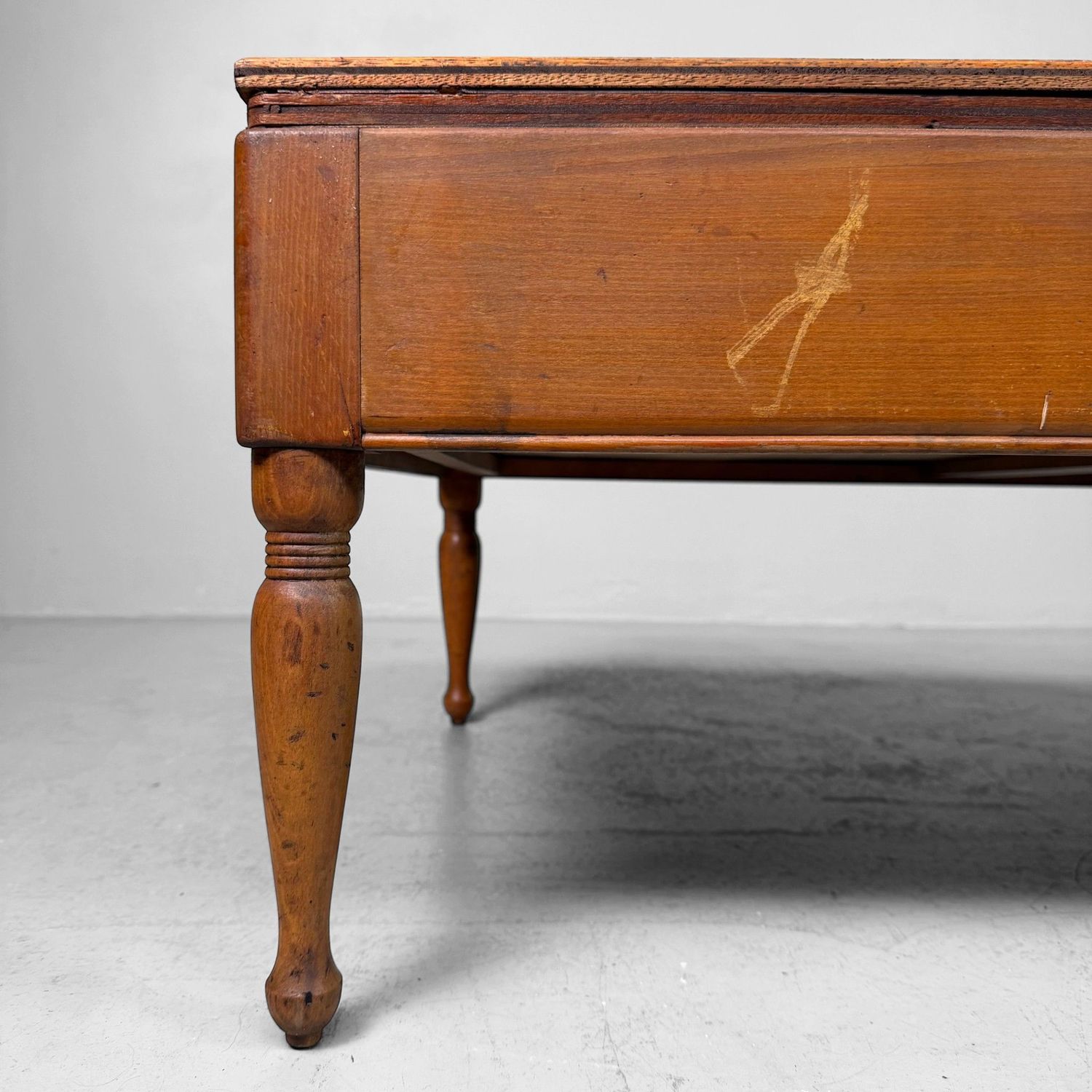 ​Lage Japanse Schrijftafel met Lades, 1950s