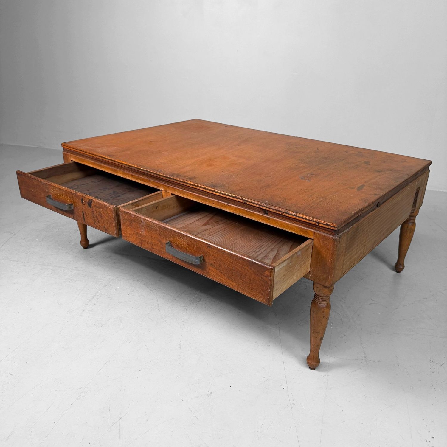 ​Lage Japanse Schrijftafel met Lades, 1950s