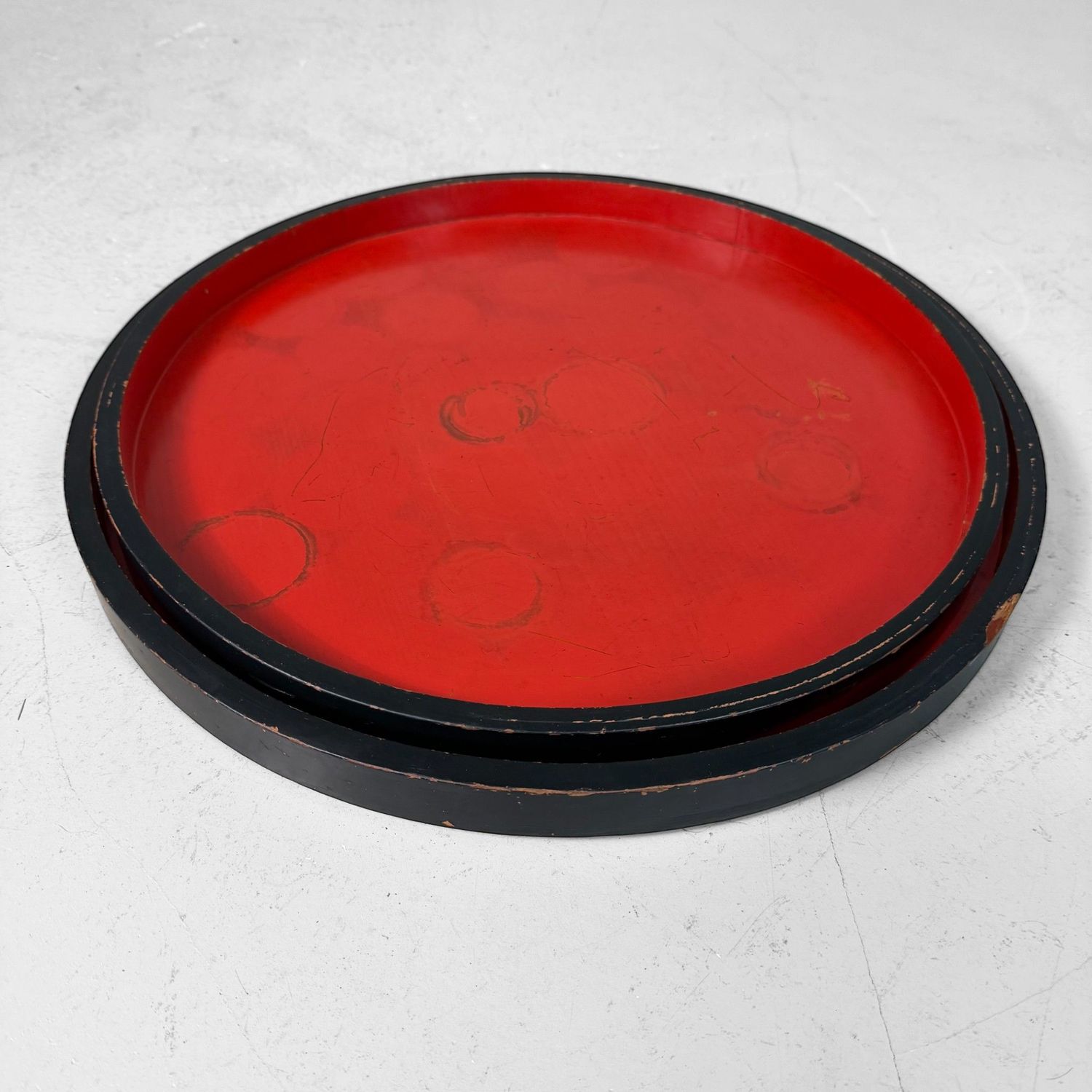 Set of Japanese Marubon Trays in Red and Black Lacquer, 1910s