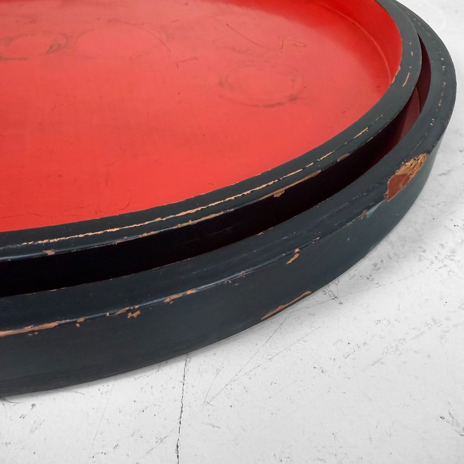 Set of Japanese Marubon Trays in Red and Black Lacquer, 1910s
