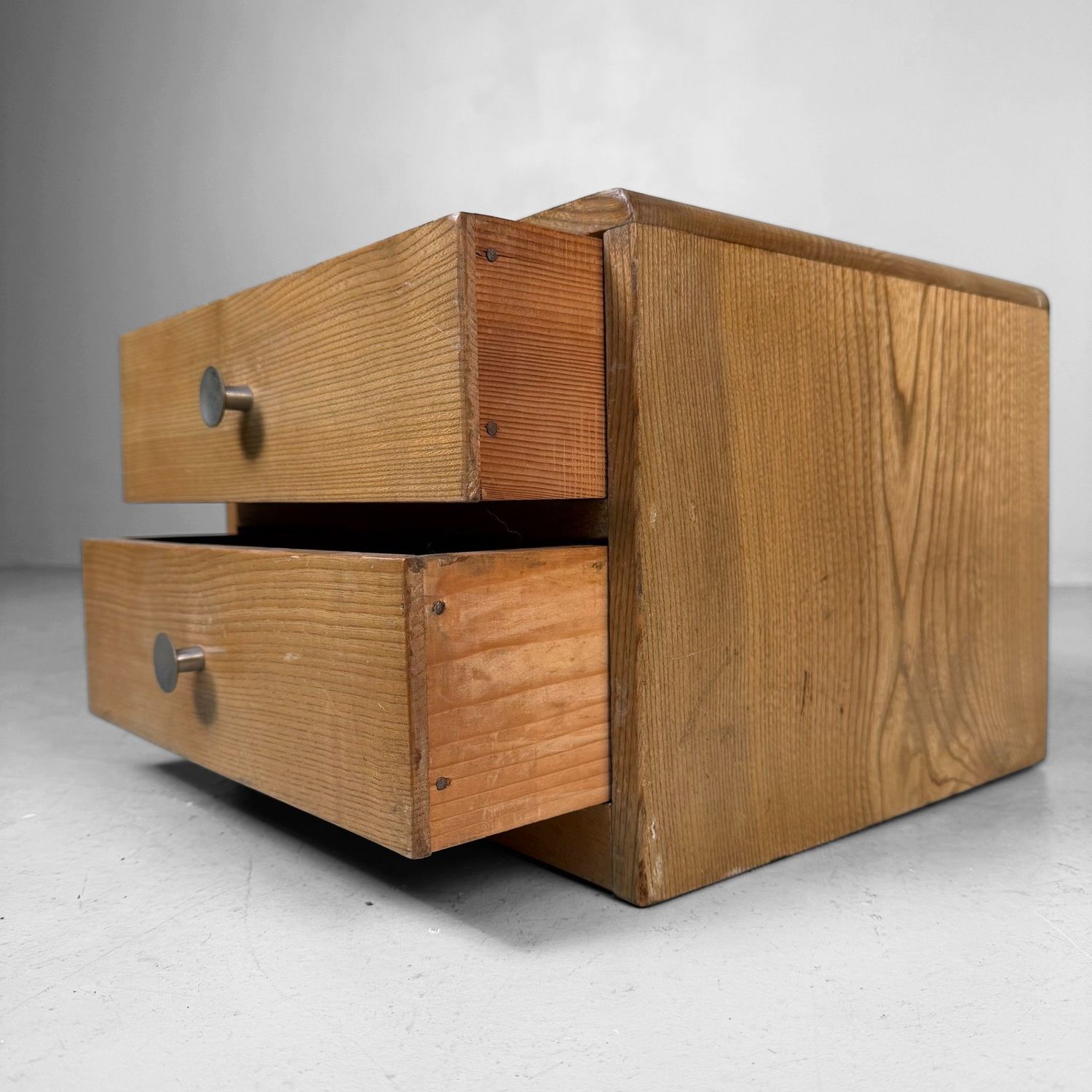 Klein Japans Tansu Kastje met Twee Lades, 1950s
