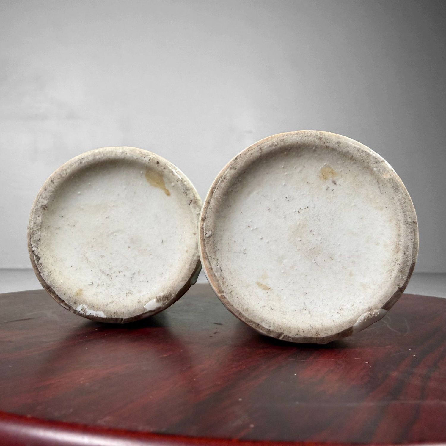​Set Kleine Japanse Celadon Ikebana Vaasjes met Bamboe-Relief, 1940s