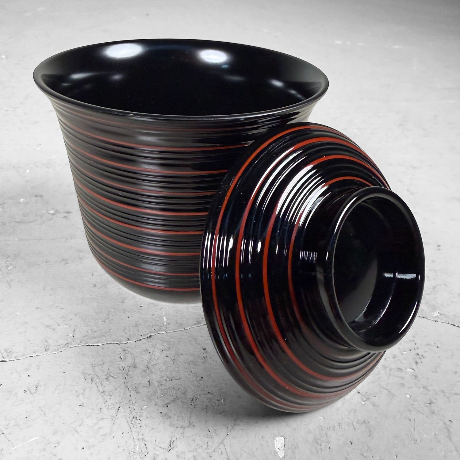 Japanese Ko-suimono-wan, Set Lacquer Soup Bowls with Lids, Yamanaka, 1970s