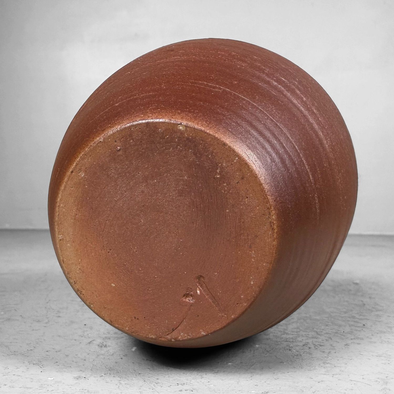 Japanese Bizen-yaki Ikebana Vase, Traditional Stoneware, 1960s Japanese Bizen-yaki Ikebana Vase, Traditional Stoneware, 1960s