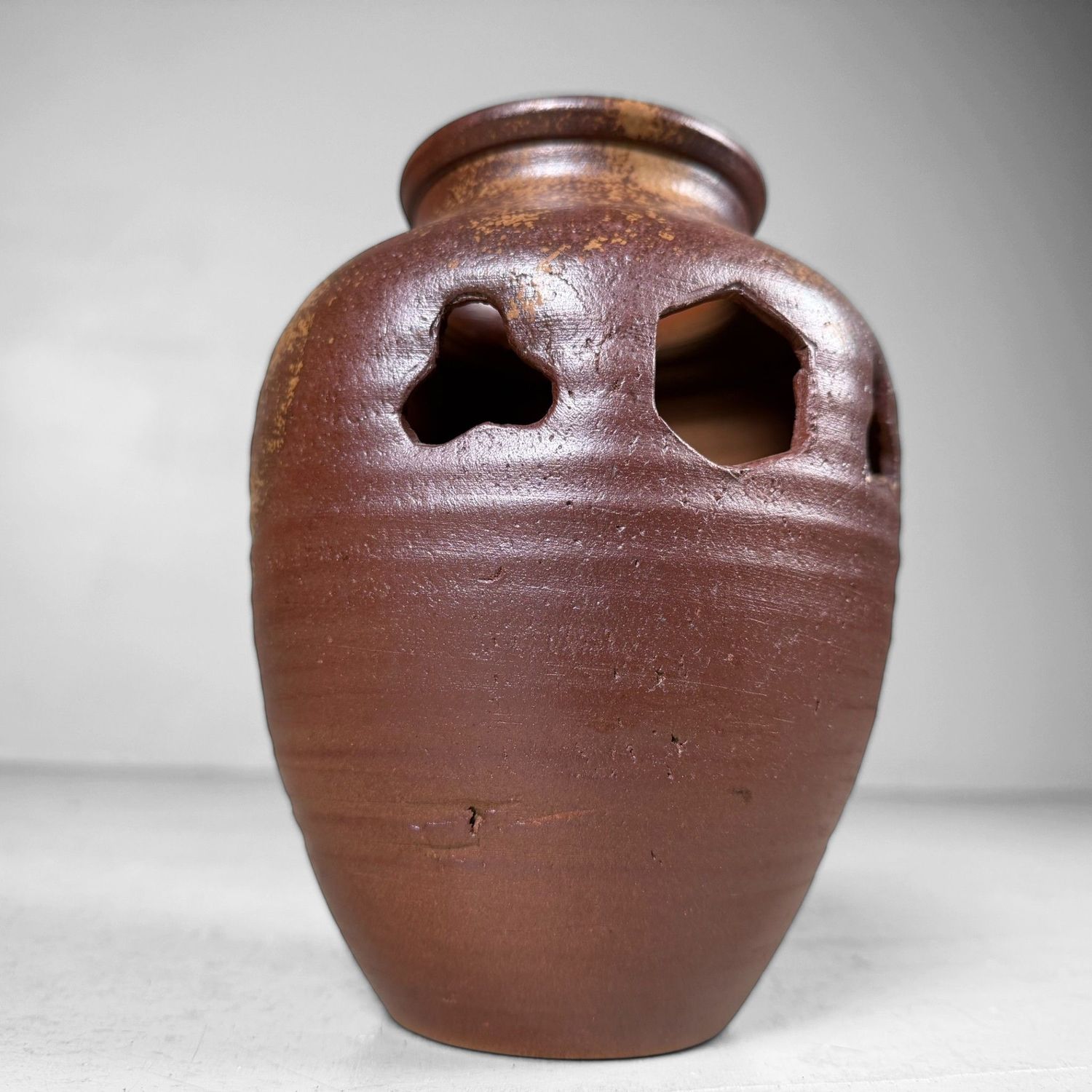 Japanese Bizen-yaki Ikebana Vase, Traditional Stoneware, 1960s Japanese Bizen-yaki Ikebana Vase, Traditional Stoneware, 1960s