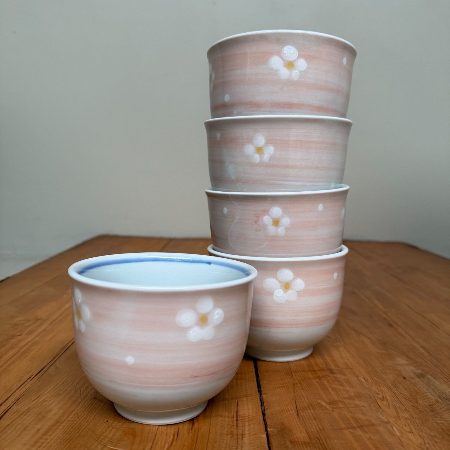 Set of Arita-yaki Yunomi Tea Bowls with Blossoms, 1980s