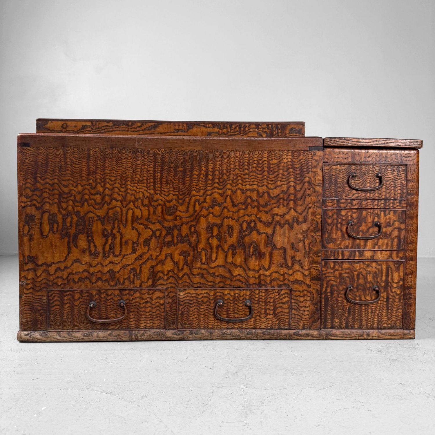 Japanese Wooden Hibachi Tea Cabinet with Drawers, 1920s